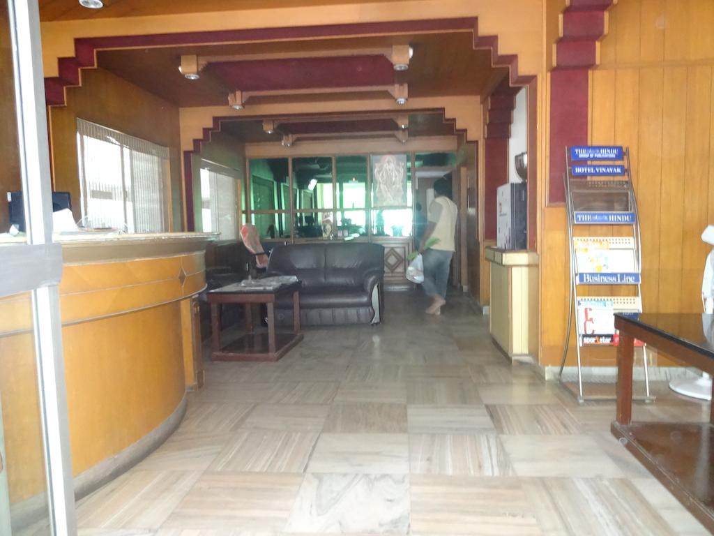 Hotel Vinayak Coimbatore Bagian luar foto